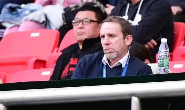 U20国足主帅久尔杰维奇临时执掌国足，东亚杯将成关键“资格考”