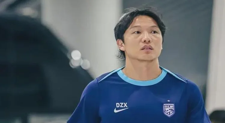 随着海港队3-1，三镇队2-1，中超积分：4队形成争冠集团相关图五