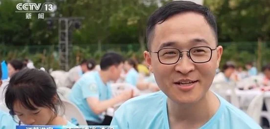 场内场外一样热闹！看“苏超”如何玩转“搭子经济”相关图三