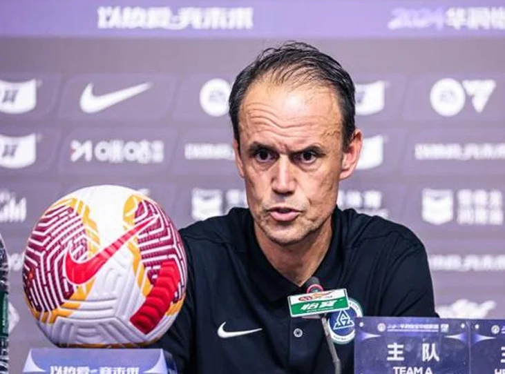 拉坦齐奥：赛程密集并不是输球的借口，卡尔采夫出现了身体不适