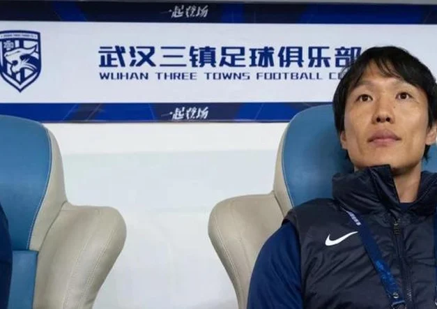 土帅之光？36岁邓卓翔率队9轮拿17分+从垫底升第9！国足未来靠他相关图四
