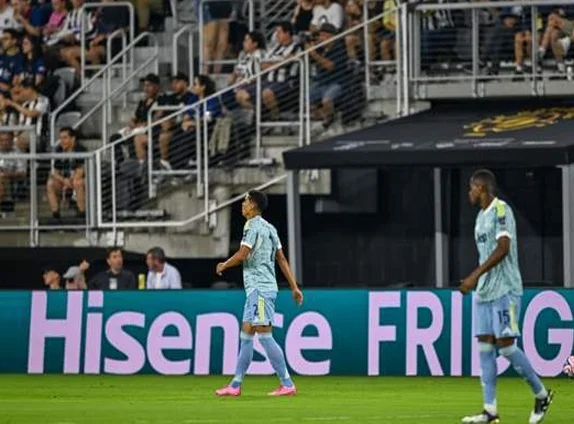 疯狂5-0！尤文痛击亚洲冠军，两将梅开二度，20岁新星轰出世界波