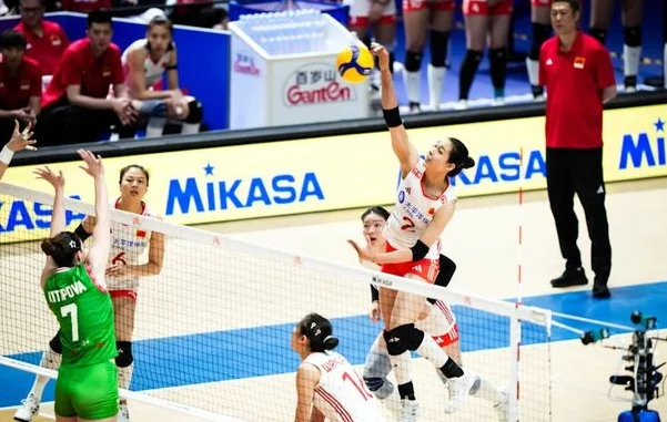 决胜局7扣4中+1发救赎！庄宇珊44扣18中险背锅 赵勇信赖助她觉醒相关图四