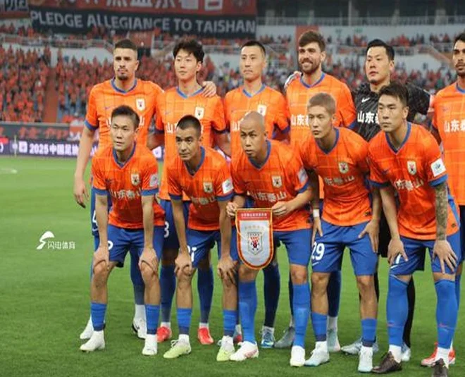 足协杯1/8决赛：罗慕洛任意球梅开二度 泰山1-3不敌蓉城无缘晋级